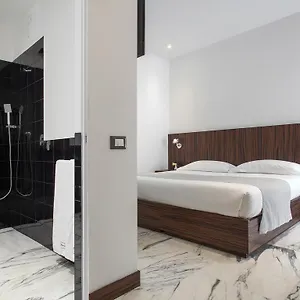 Gasthof My Bed Montenapoleone Mailand